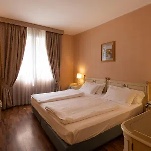 3* Szálloda Lucrezia Borgia